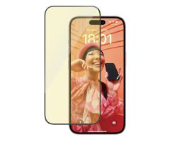 PanzerGlass Ultra-Wide Fit (Augenschutz) für iPhone 15